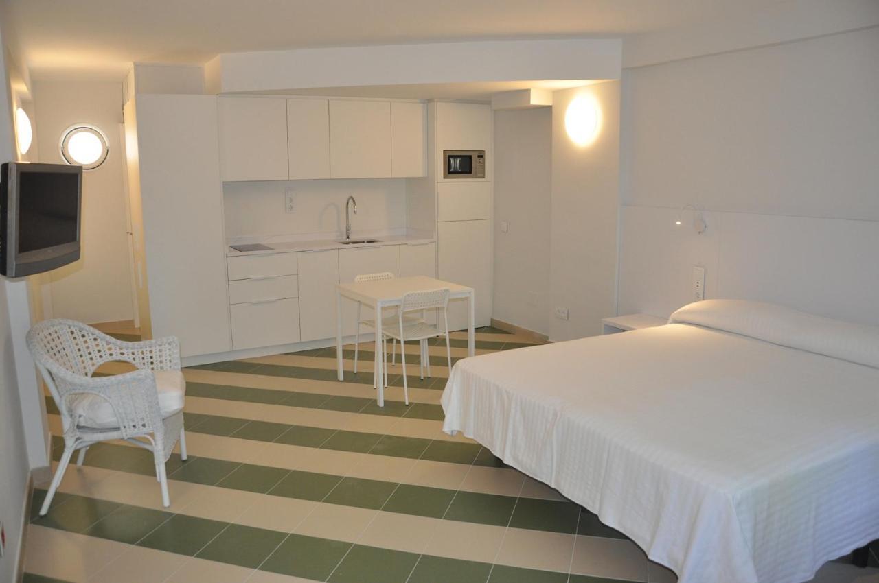 Apartamentos Sunway Amapola Sitges Exterior photo