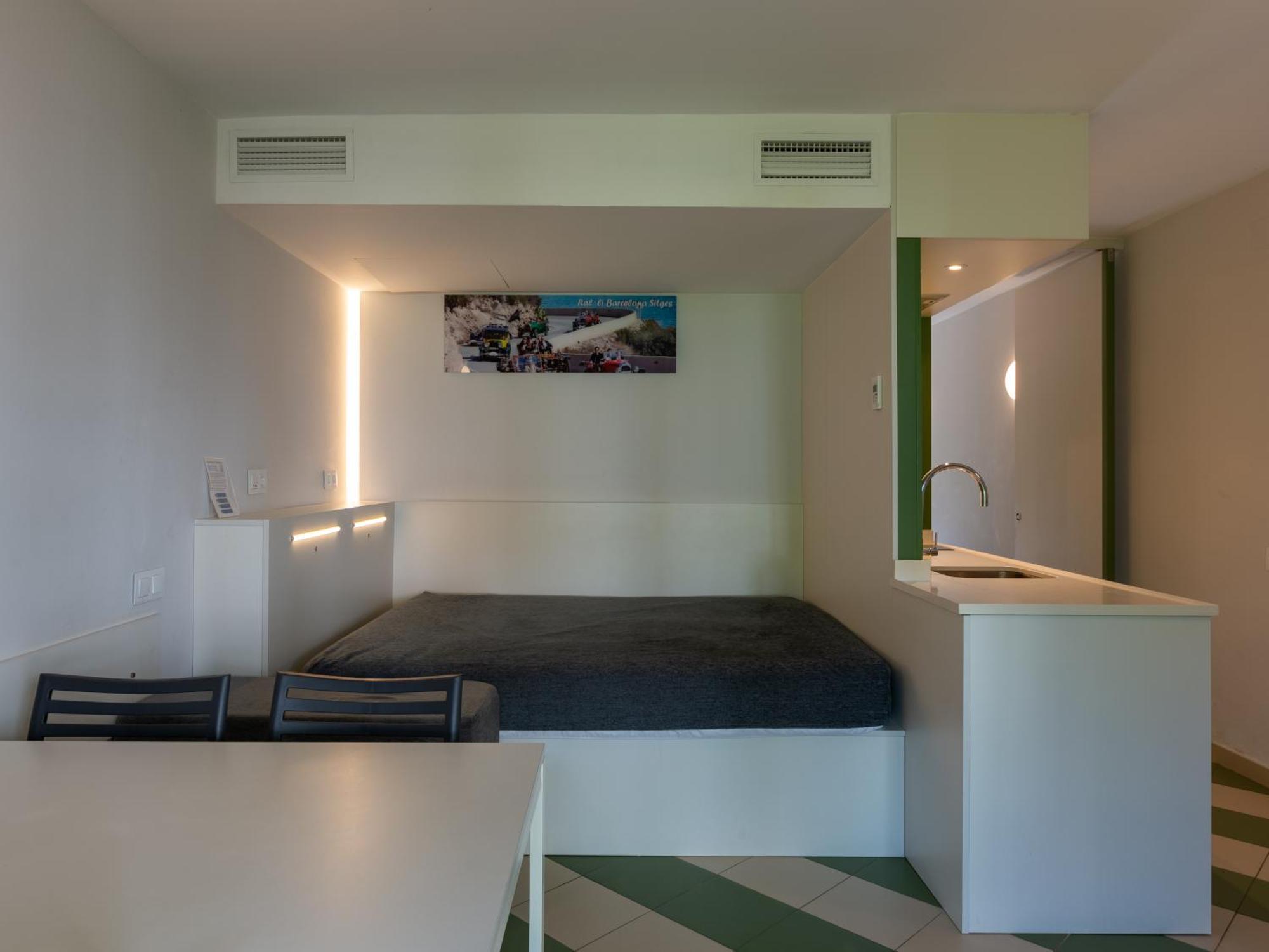 Apartamentos Sunway Amapola Sitges Exterior photo