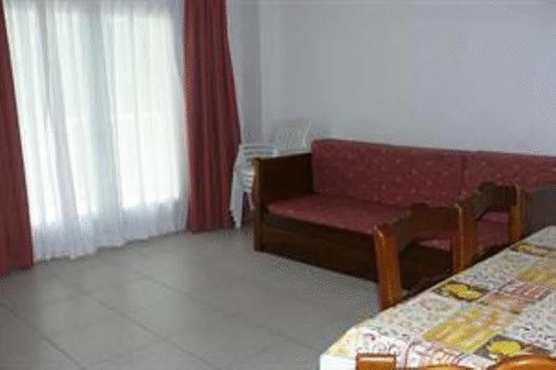 Apartamentos Sunway Amapola Sitges Exterior photo