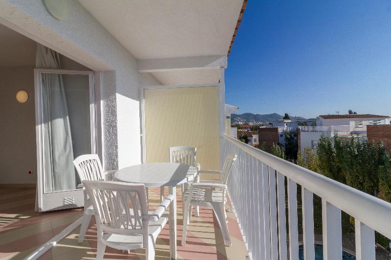 Apartamentos Sunway Amapola Sitges Exterior photo